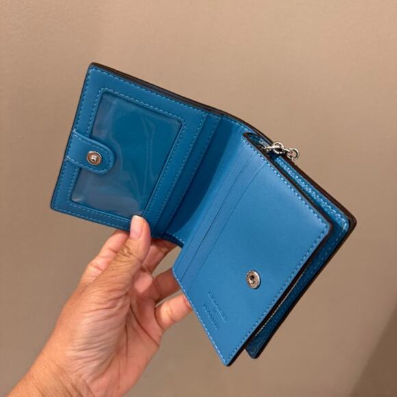 Last 1 ‼️Coach X Peanuts Snap Wallet With Linus CBN91 - Picture 4 of 12